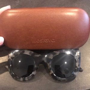 illesteva Boca 2 white black silver